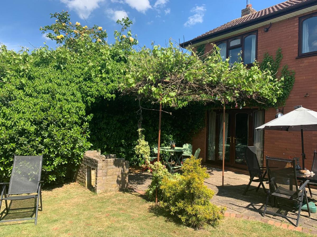 The Cedars House B&B Nuneaton Exterior foto